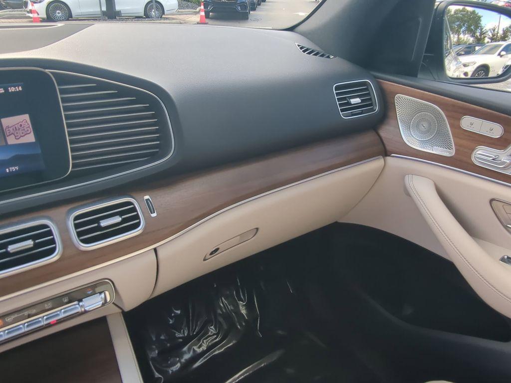 new 2025 Mercedes-Benz GLE 450e car