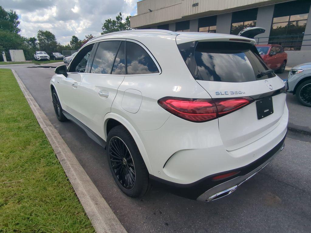 new 2025 Mercedes-Benz GLC 350e car