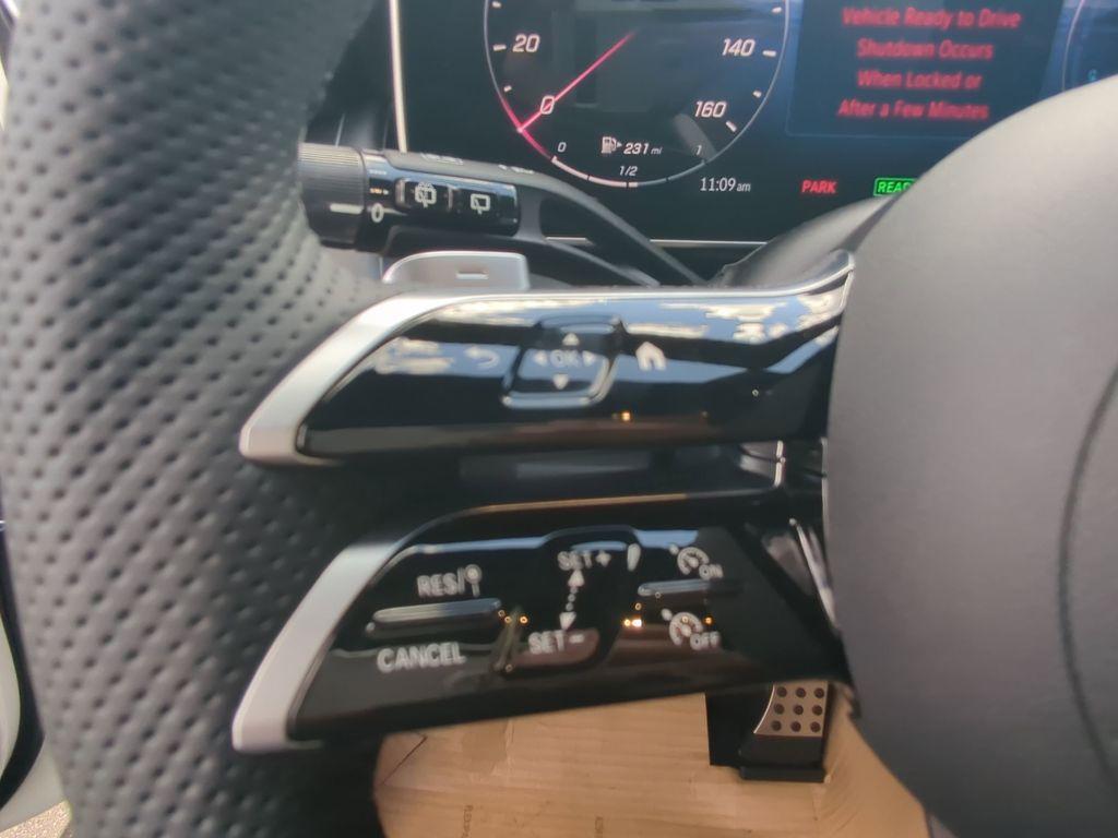 new 2025 Mercedes-Benz GLC 350e car
