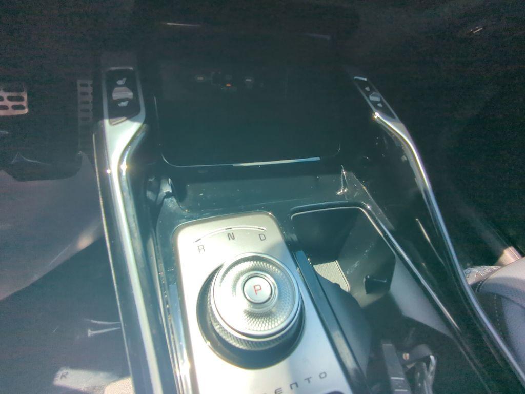 used 2025 Kia Sorento Hybrid car, priced at $37,194