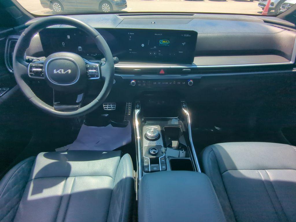 used 2025 Kia Sorento Hybrid car, priced at $37,194