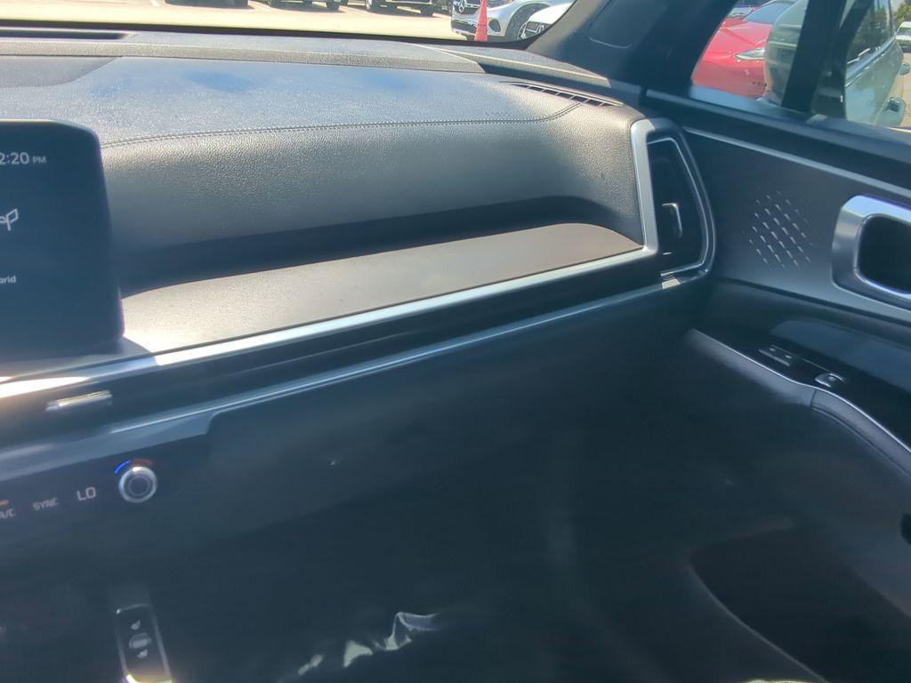 used 2025 Kia Sorento Hybrid car, priced at $37,194