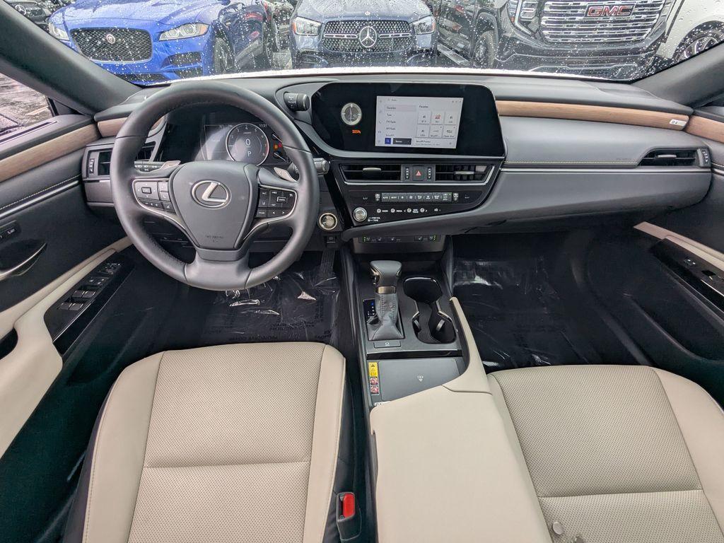 used 2024 Lexus ES 350 car, priced at $39,192