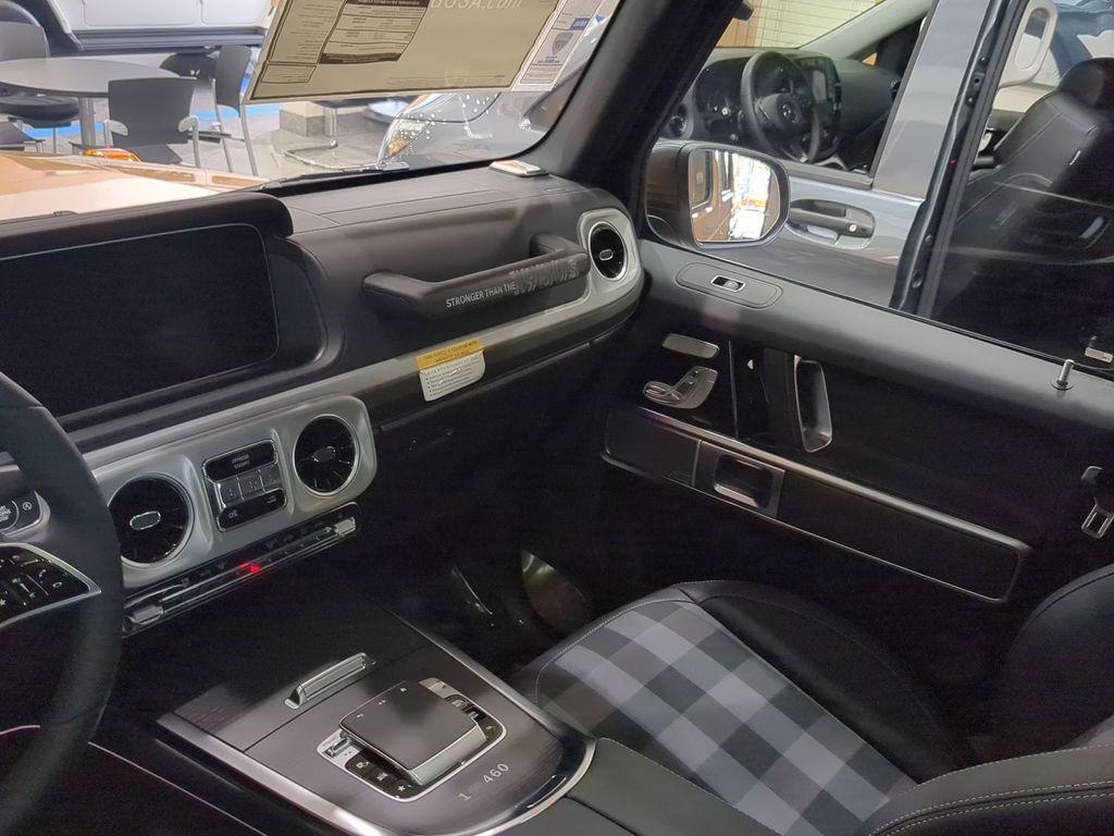 new 2025 Mercedes-Benz G-Class car