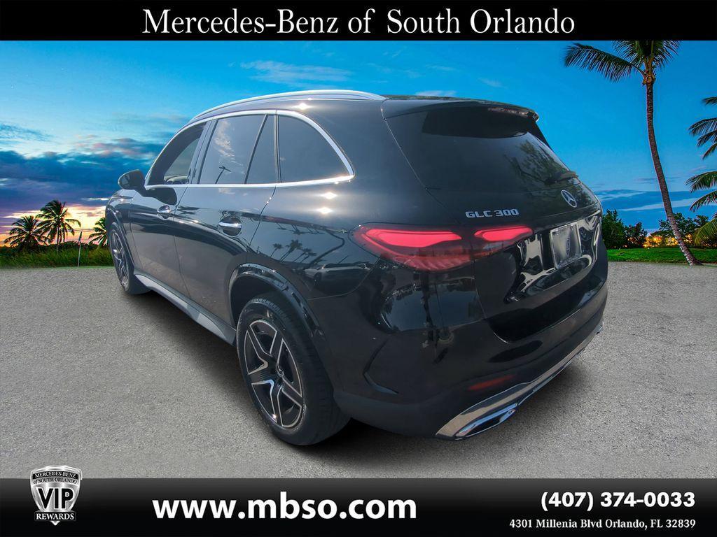 new 2025 Mercedes-Benz GLC 300 car