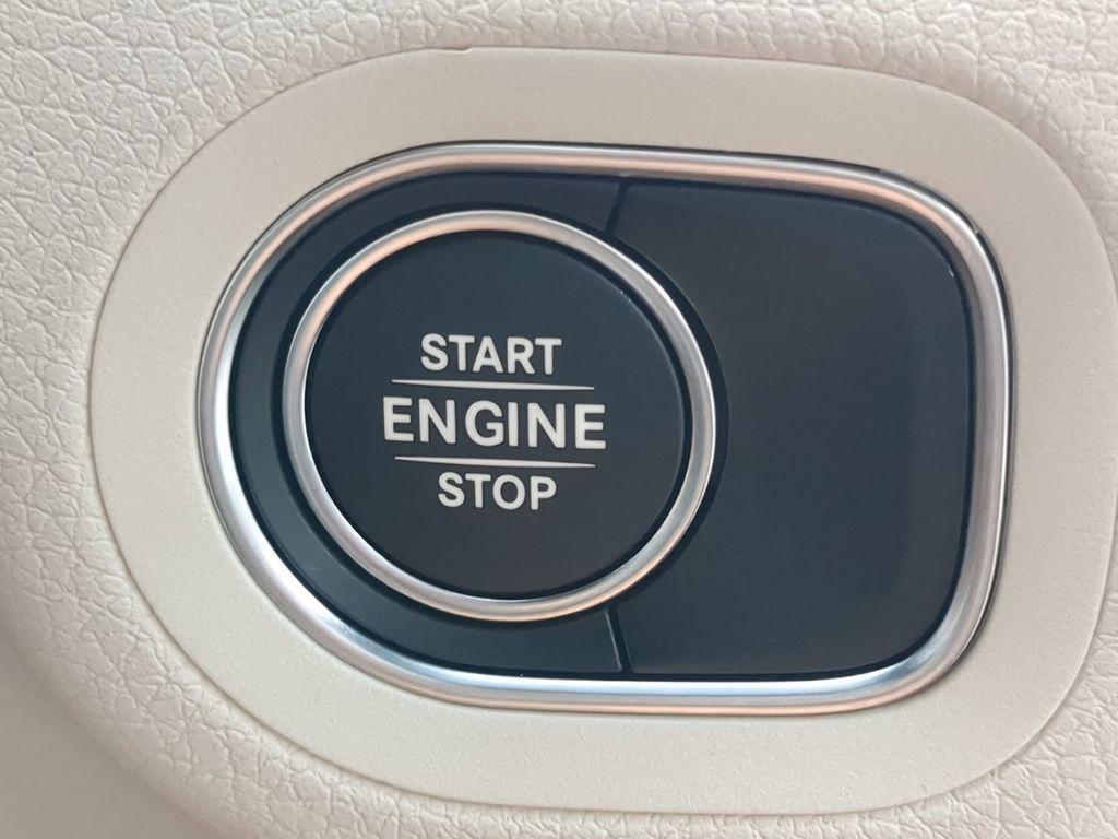 new 2025 Mercedes-Benz GLE 450e car