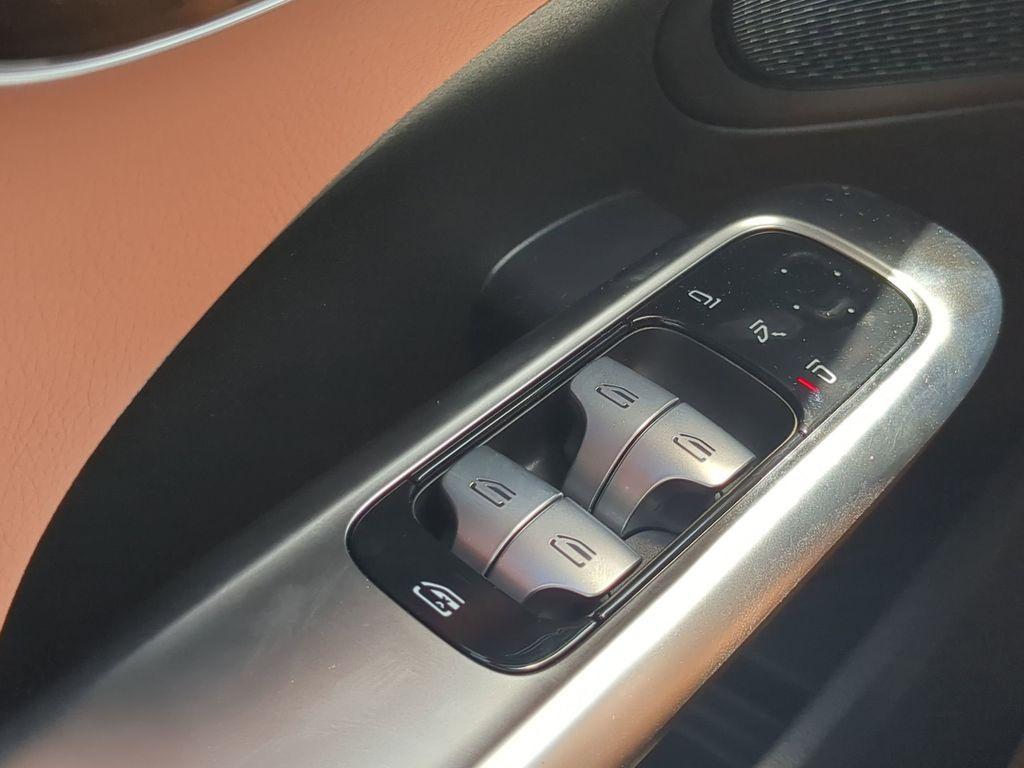 new 2025 Mercedes-Benz C-Class car