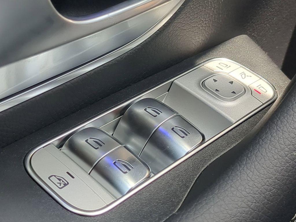new 2025 Mercedes-Benz GLE 450 car