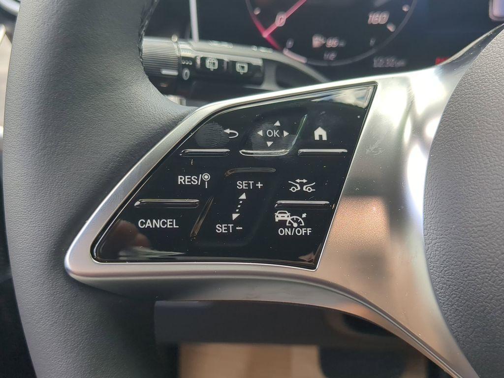 new 2025 Mercedes-Benz GLC 350e car