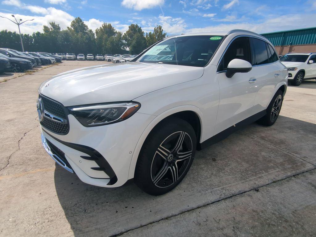 new 2026 Mercedes-Benz GLC 300 car