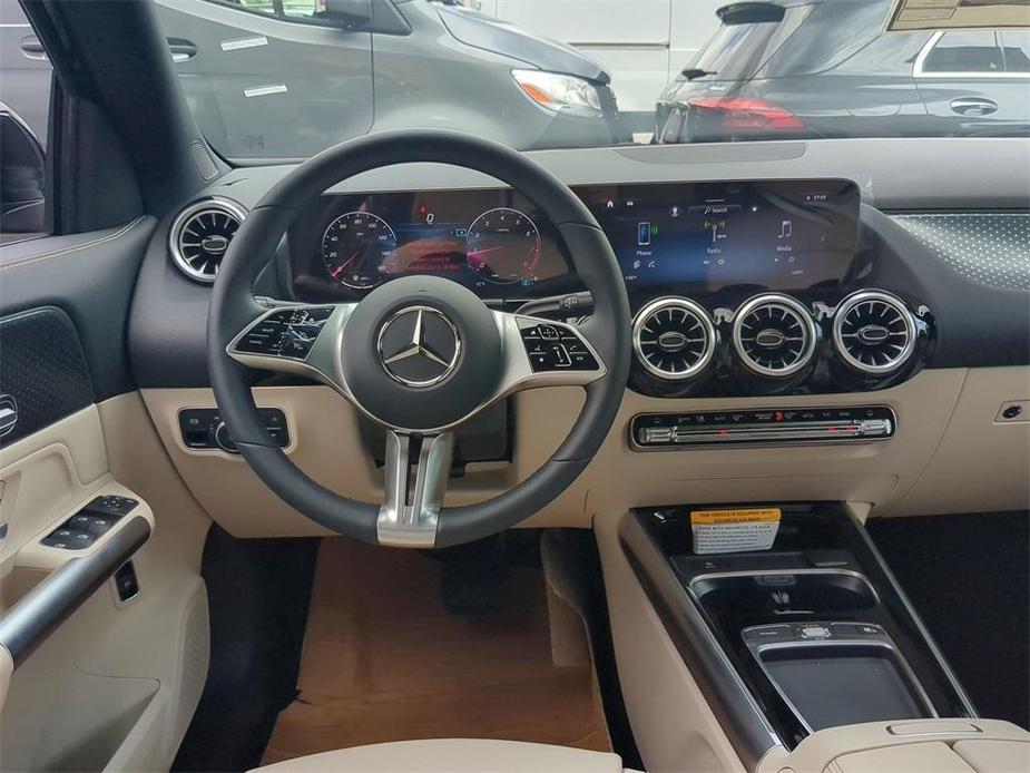 new 2025 Mercedes-Benz GLA 250 car