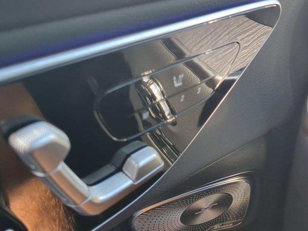 new 2025 Mercedes-Benz GLC 350e car