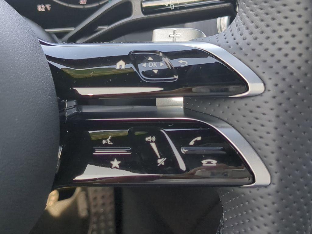 new 2025 Mercedes-Benz GLC 350e car