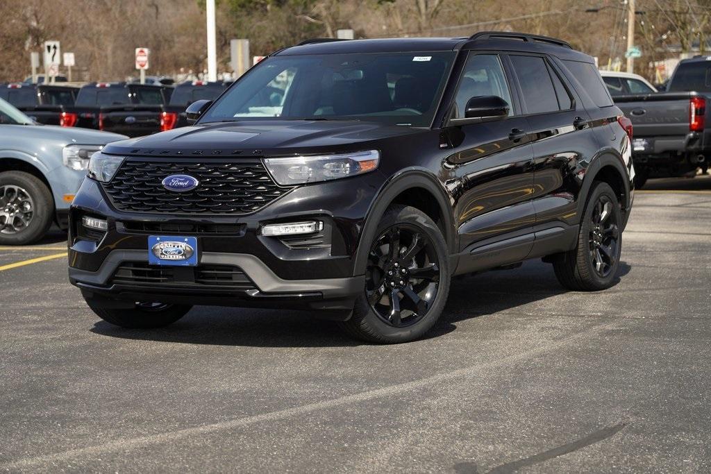 new 2024 Ford Explorer car, priced at $49,181