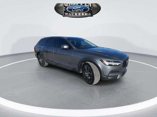 used 2020 Volvo V90 Cross Country car, priced at $34,999