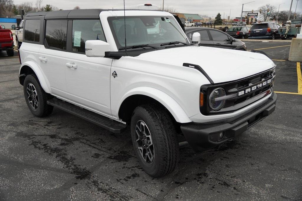 new 2024 Ford Bronco car, priced at $54,365