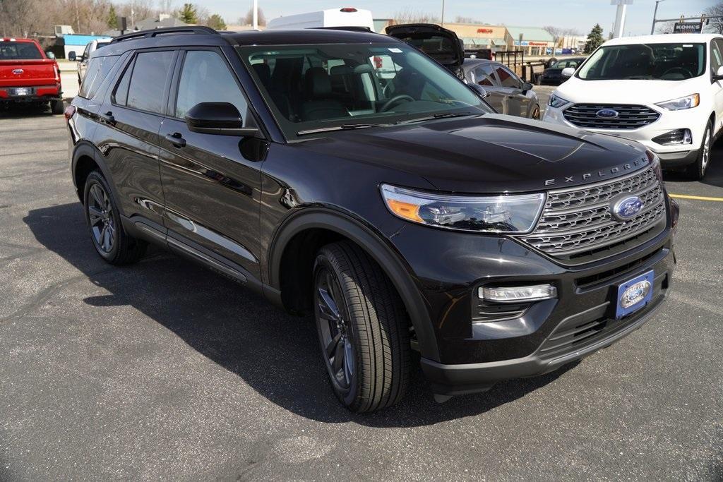 new 2024 Ford Explorer car, priced at $48,247