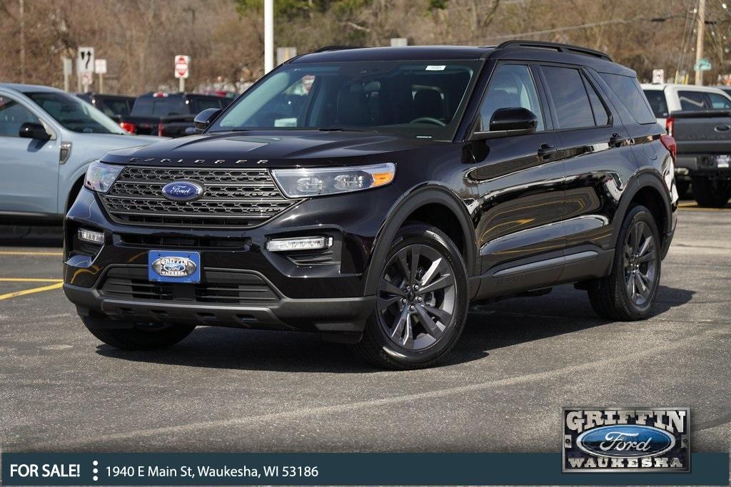 new 2024 Ford Explorer car, priced at $48,747