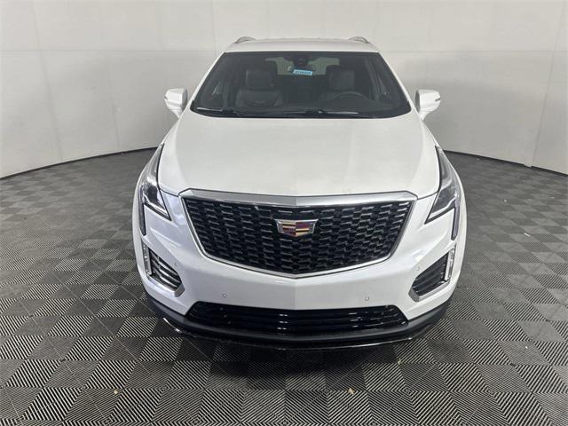 new 2025 Cadillac XT5 car, priced at $48,915