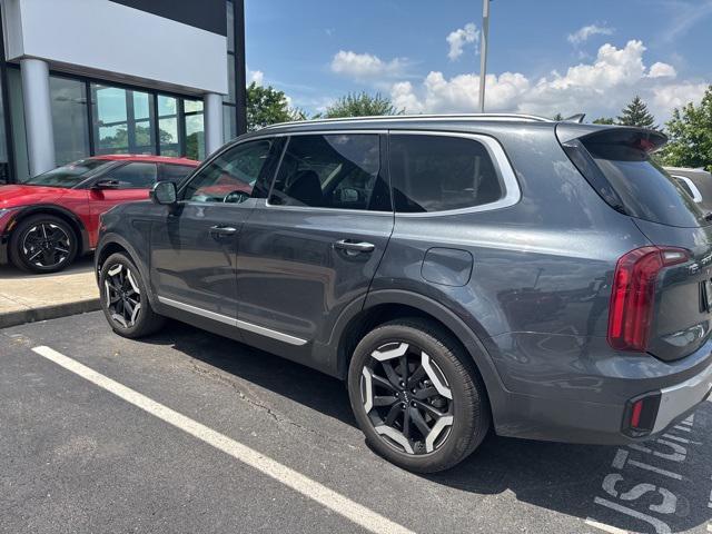 used 2023 Kia Telluride car, priced at $35,700