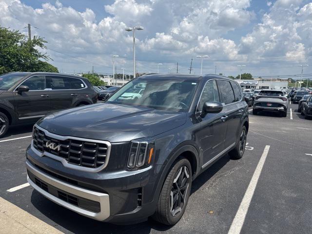 used 2023 Kia Telluride car, priced at $35,700
