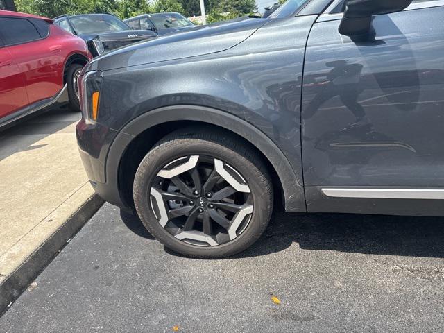 used 2023 Kia Telluride car, priced at $35,700
