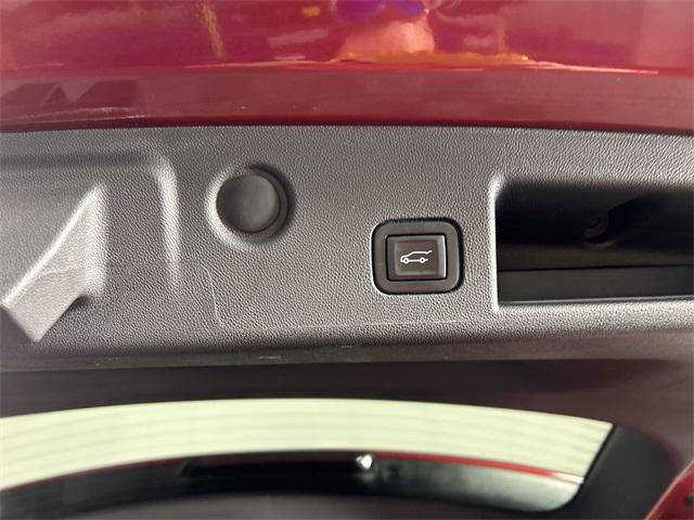 used 2022 Chevrolet Equinox car, priced at $20,395