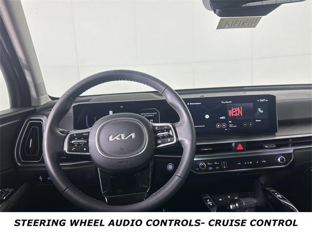 used 2024 Kia Sorento car, priced at $38,377