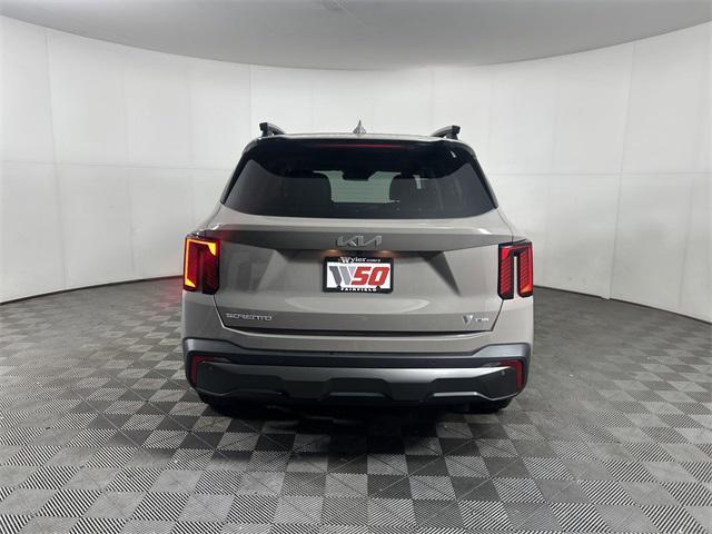 used 2024 Kia Sorento car, priced at $38,377