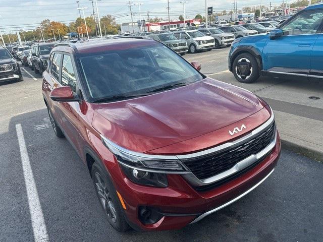 used 2023 Kia Seltos car