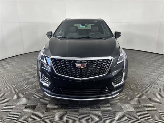 new 2025 Cadillac XT5 car, priced at $55,615