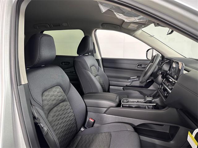 new 2025 Nissan Pathfinder car, priced at $35,774