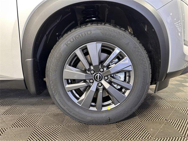 new 2025 Nissan Pathfinder car, priced at $35,774