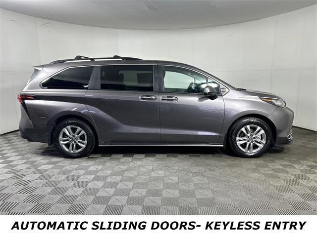 used 2022 Toyota Sienna car, priced at $38,901