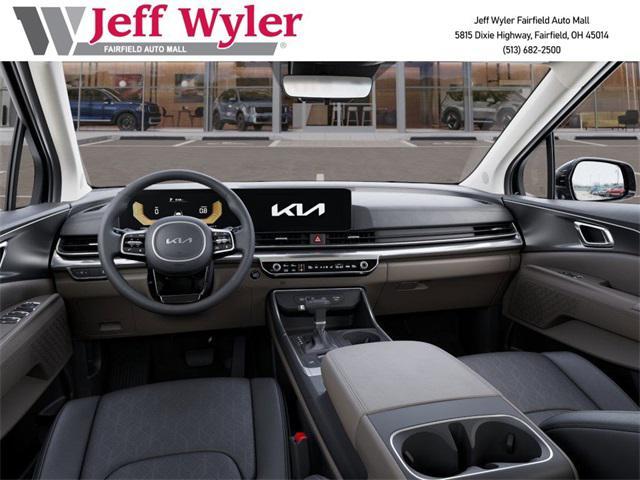new 2025 Kia Carnival car, priced at $39,068