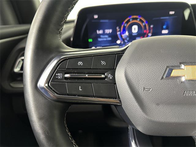 used 2025 Chevrolet Traverse car, priced at $37,877