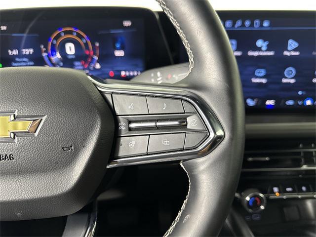 used 2025 Chevrolet Traverse car, priced at $37,877