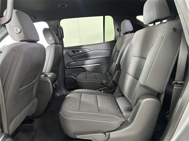 used 2025 Chevrolet Traverse car, priced at $37,877