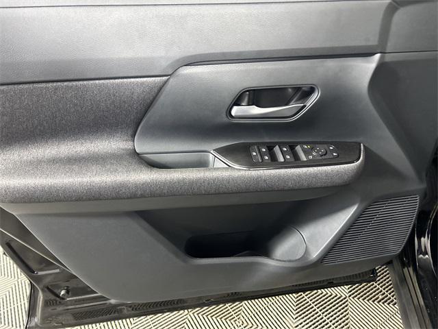 new 2025 Nissan Kicks car, priced at $25,758