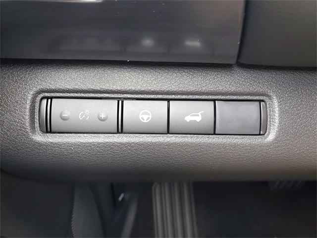 new 2025 Nissan Pathfinder car, priced at $38,305