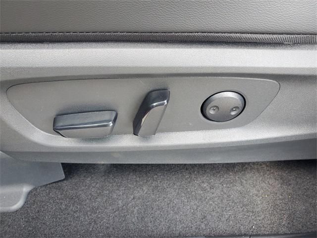 new 2025 Nissan Pathfinder car, priced at $38,305