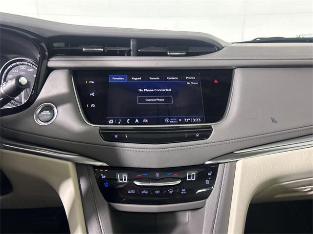 used 2022 Cadillac XT5 car, priced at $33,285