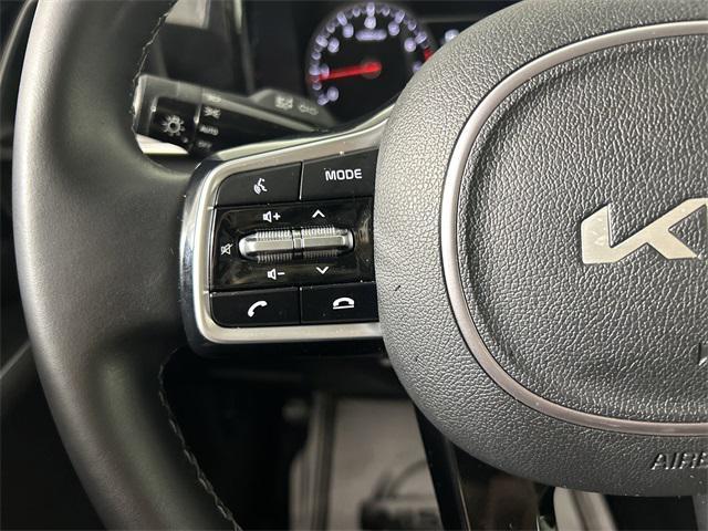 used 2022 Kia Sorento car, priced at $25,848
