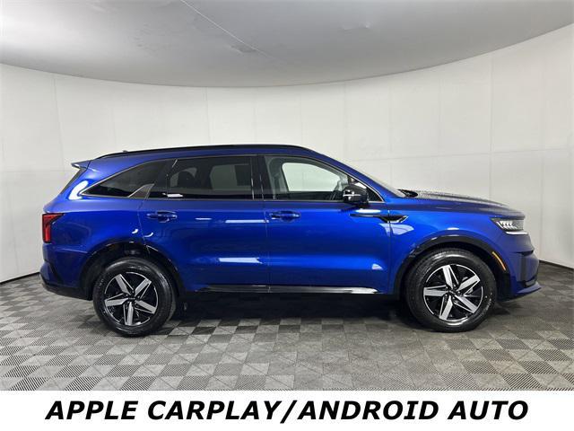 used 2022 Kia Sorento car, priced at $25,848