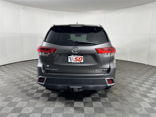 used 2018 Toyota Highlander car, priced at $22,507