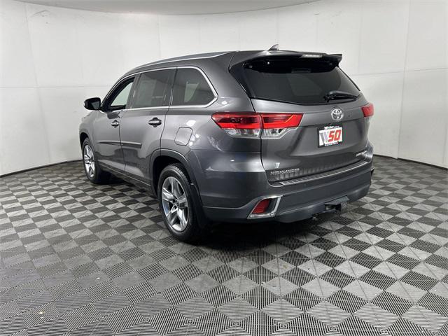 used 2018 Toyota Highlander car, priced at $22,507