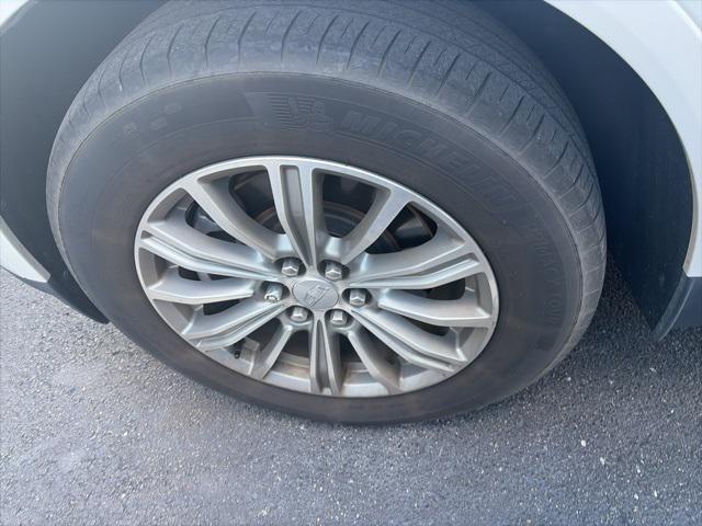 used 2018 Cadillac XT5 car