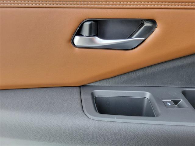 new 2025 Nissan Pathfinder car, priced at $44,610