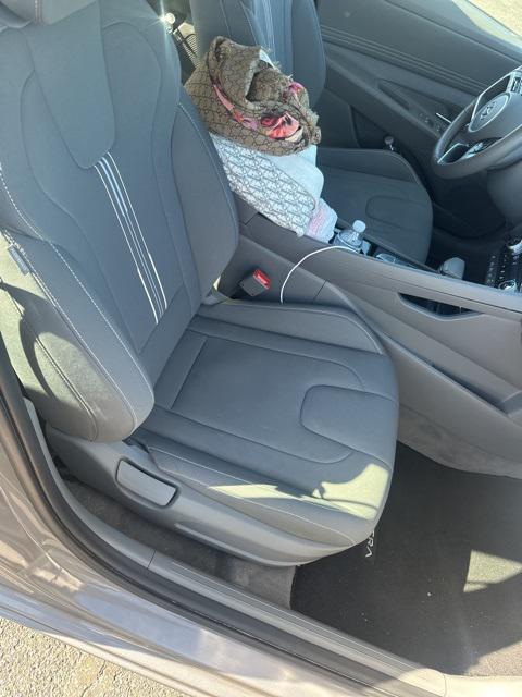 used 2023 Hyundai Elantra car