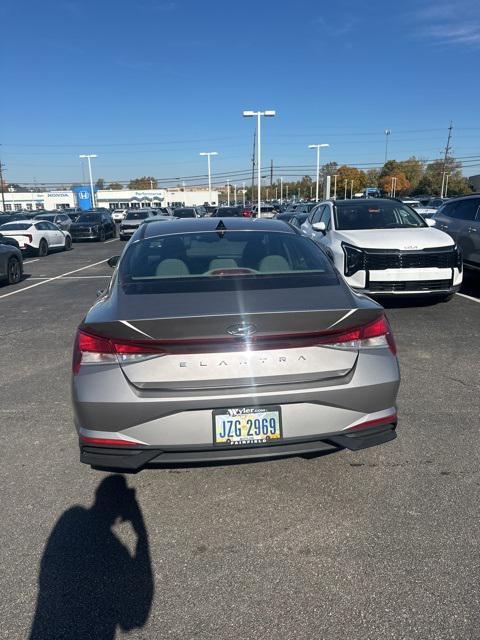 used 2023 Hyundai Elantra car